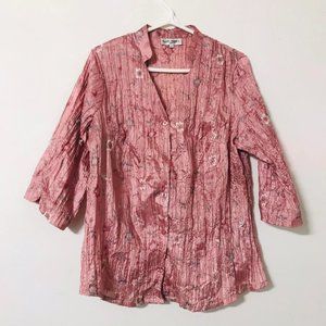 Pink crinkled/wrinkled fabric blouse